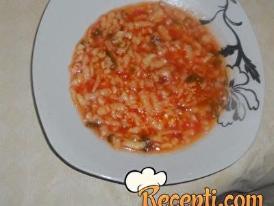 42687-paradajz-corba-sa-taranom.jpg